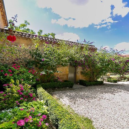 La Maison Louverie Pontours Dış mekan fotoğraf